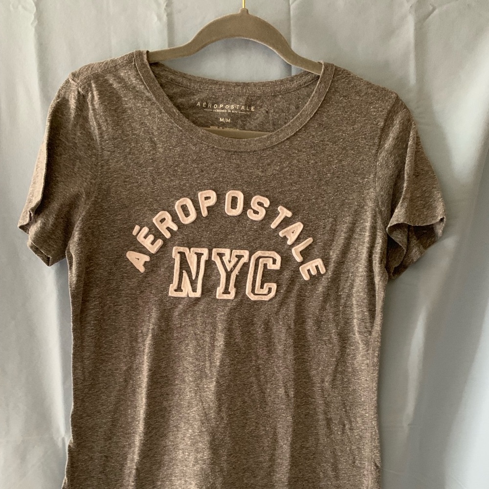 Aropostal t-shirt